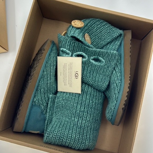 UGG Women’s Classic Cardy Knit Green Boots Size 5 - Picture 16 of 17